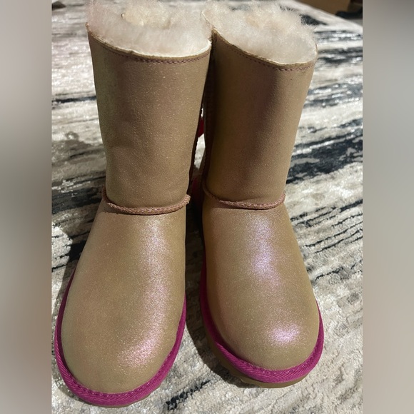 UGG Bailey Boots shimmer gold pink kids size 4 woman 6 NEW - Picture 3 of 7